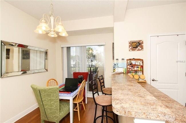 Building Photo - Milk District Townhouse!!