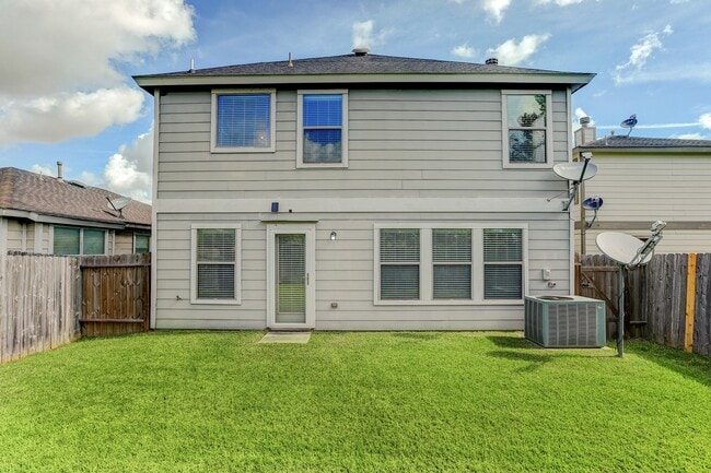 Building Photo - 2718 Skyview Chase Ln