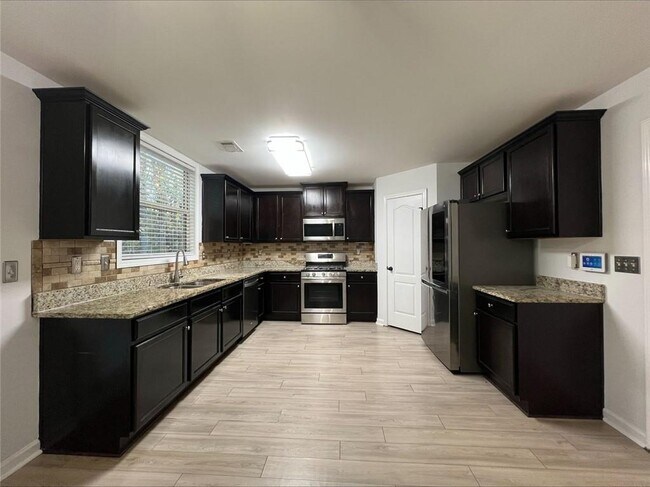 Building Photo - 2416 Peach Shoals Cir