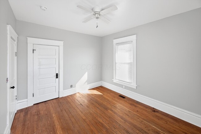 Building Photo - 1619 E Main St