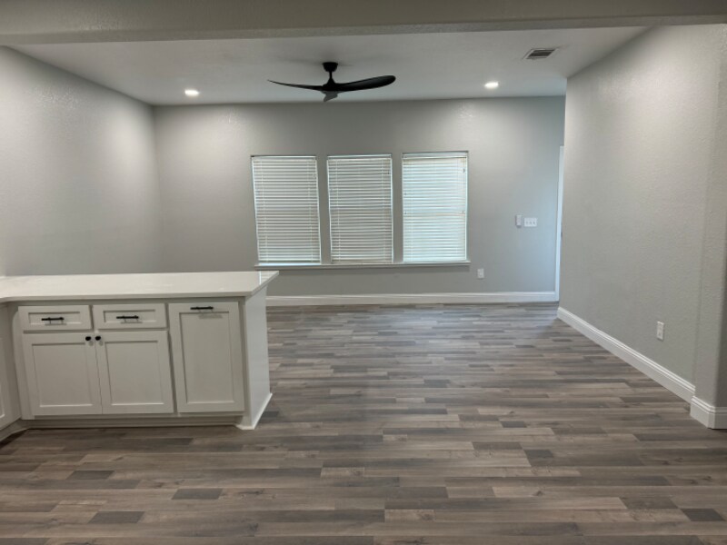 Building Photo - 20436 FM 365 Rd