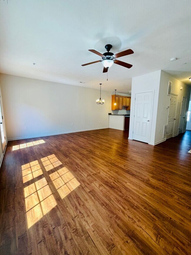 Building Photo - 1459 Taylor Grove Ln