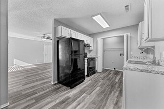 Building Photo - 4520 W Franciscan Trail
