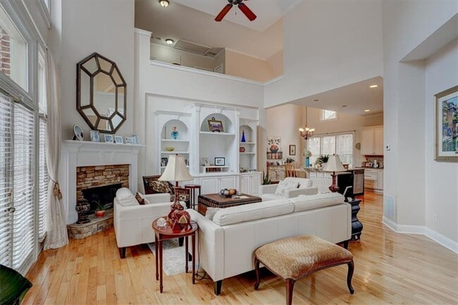 Building Photo - 5962 Spalding Park Pl