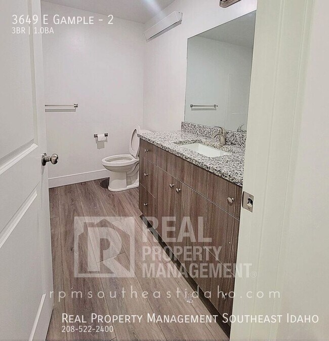 Building Photo - 3649 E Gample-2