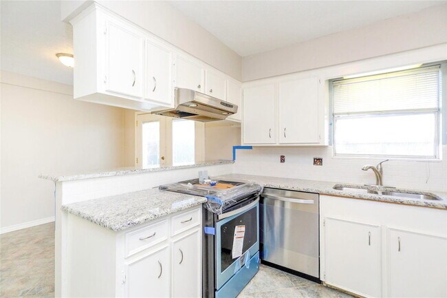 Building Photo - 20814 Westgreen Ct
