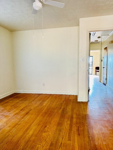 Building Photo - 112 Quincy St