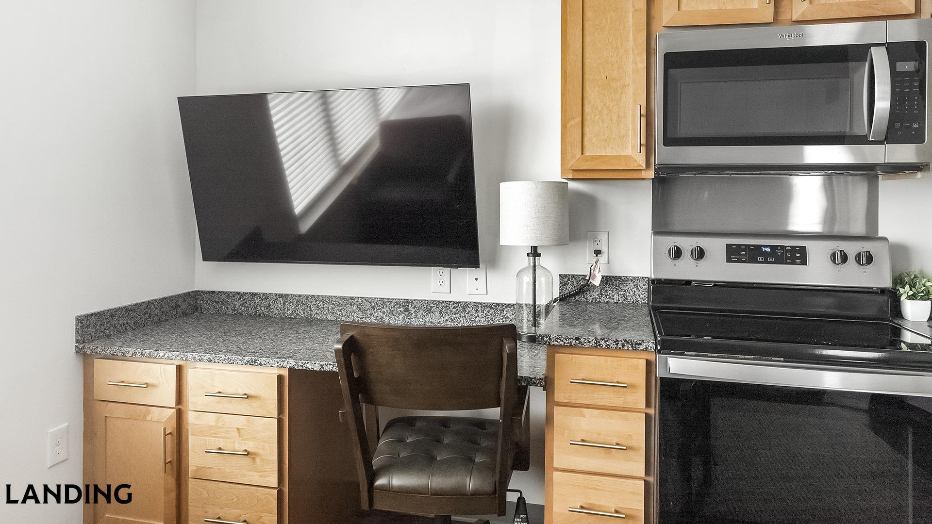 Building Photo - 302 13th St S