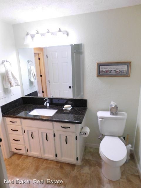 Building Photo - 3 br, 2 bath House - 3678 Silverstone Dr NE