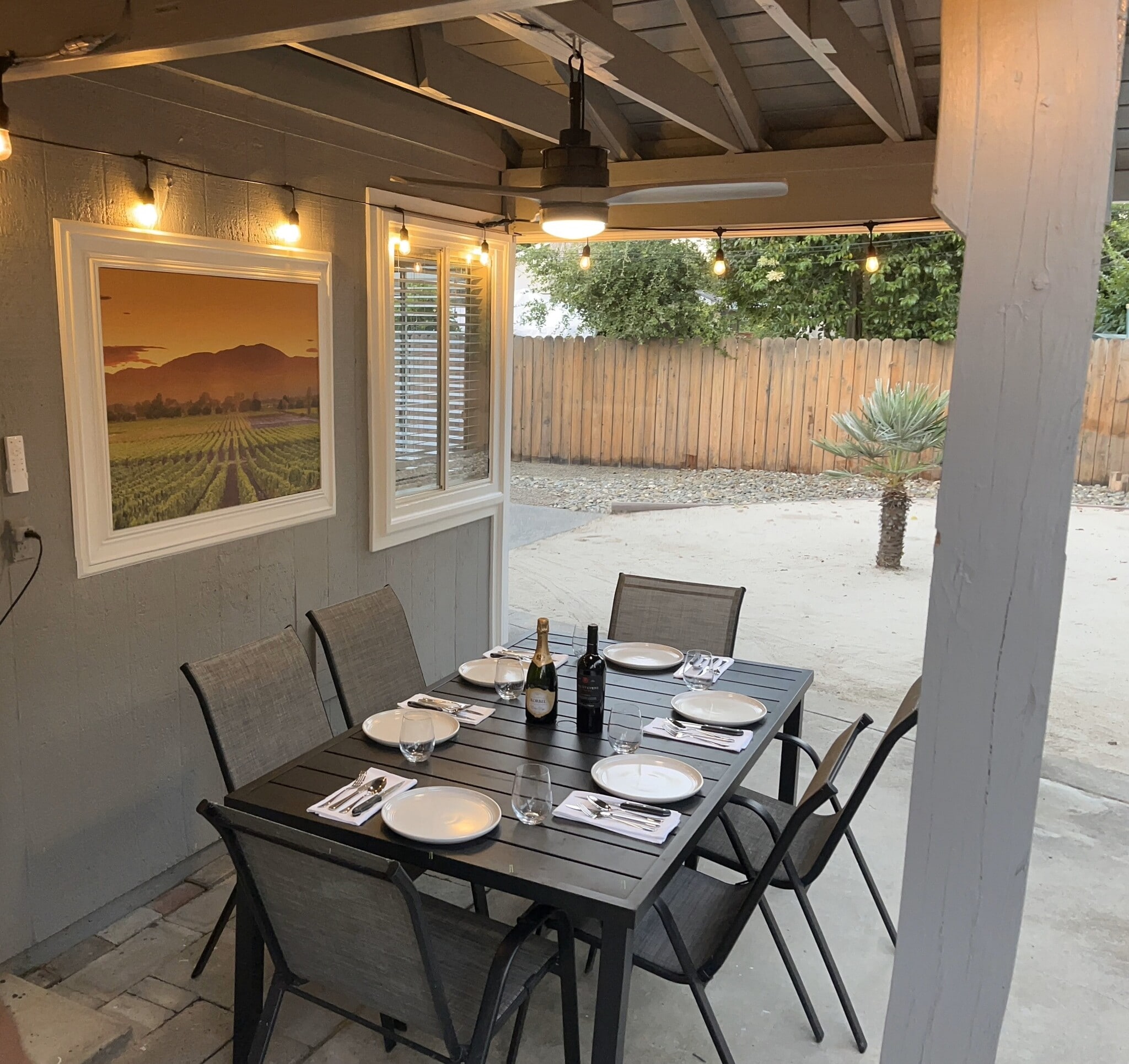 Outdoor dining area - 154 Baxter Ave