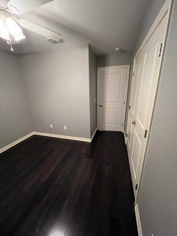 Building Photo - 2008 N Cummings Ave