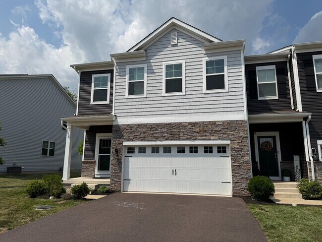 Building Photo - 8 Egret Way