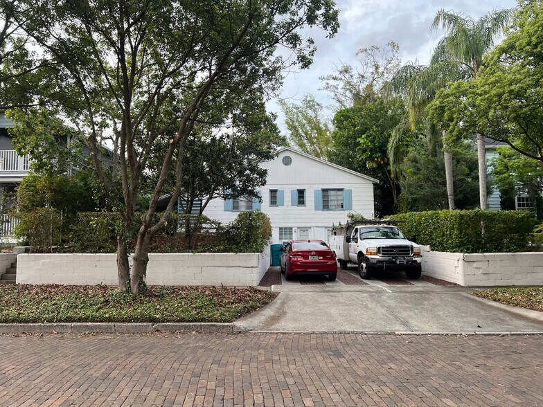 Primary Photo - 615 Hillcrest St
