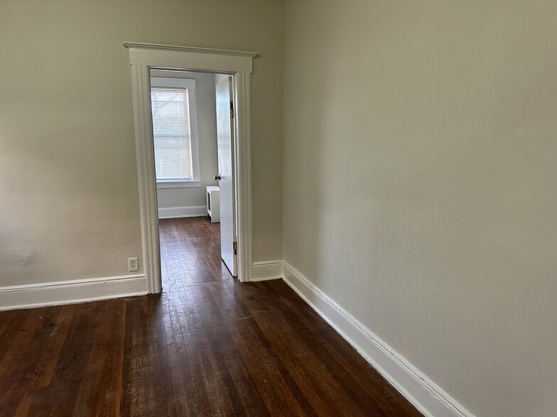 Building Photo - 375 Madison Ave