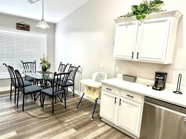 Building Photo - 626 Eagle Pointe S