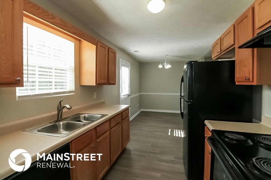 Building Photo - 10950 Cimmaron Ct