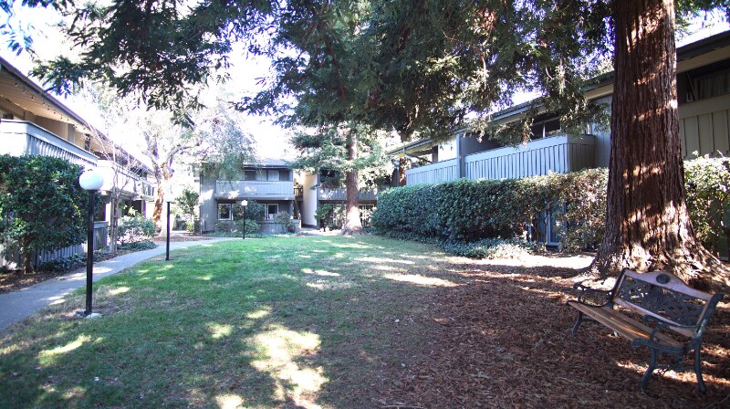 Building Photo - 150 Saratoga Ave