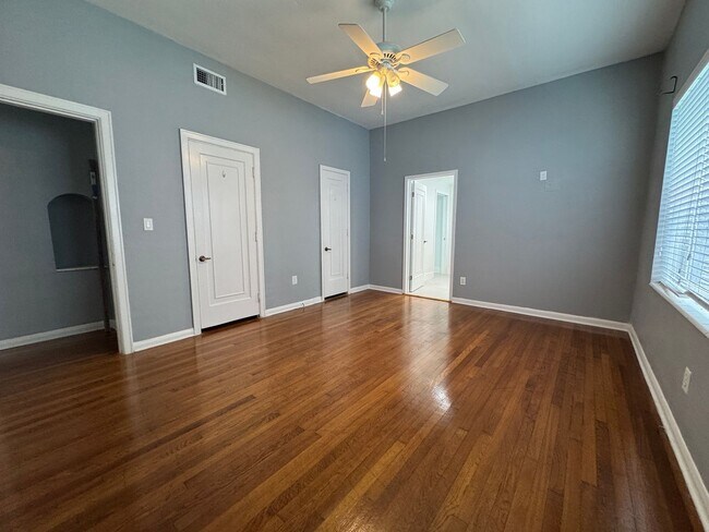 Building Photo - Davis Island Charming Home