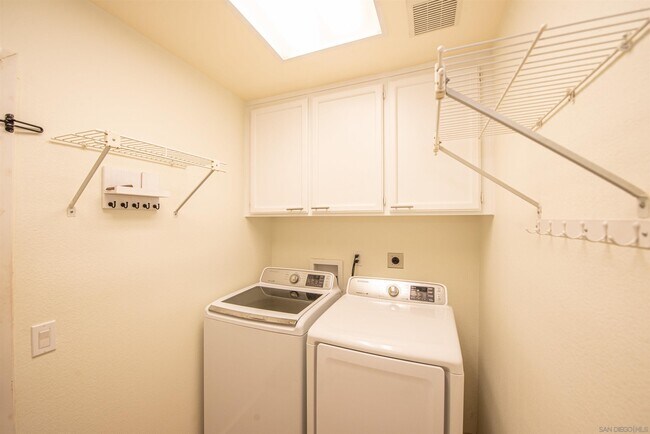 Building Photo - 11323 Caminito Bracho