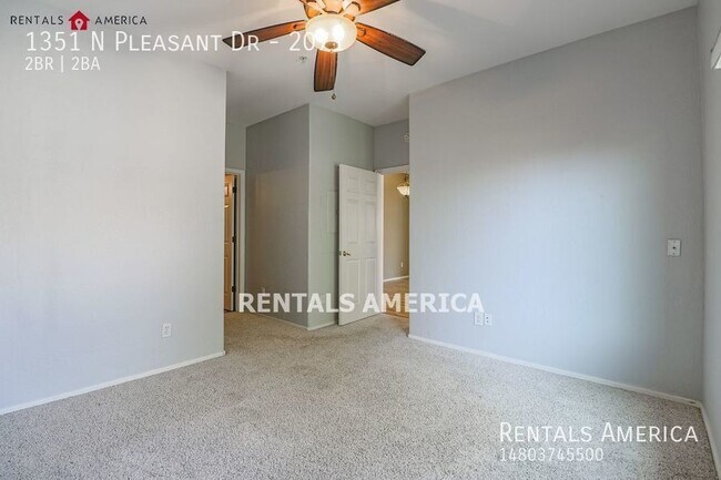 Building Photo - Upgraded Chandler Condo In Mirage Mark Res...