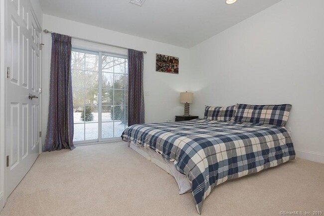 Building Photo - 312 Copper Square Dr