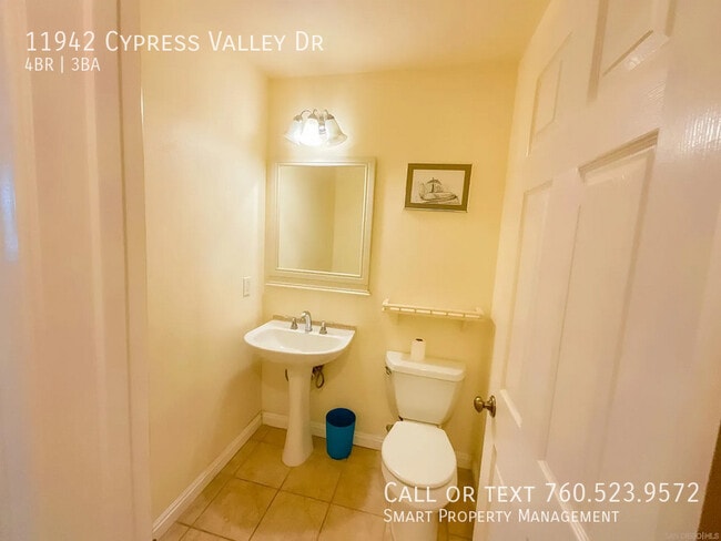 Building Photo - 11942 Cypress Valley Dr