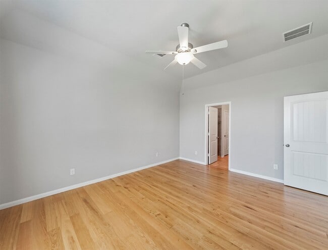 Building Photo - 5342 Rue Dela Croix Dr