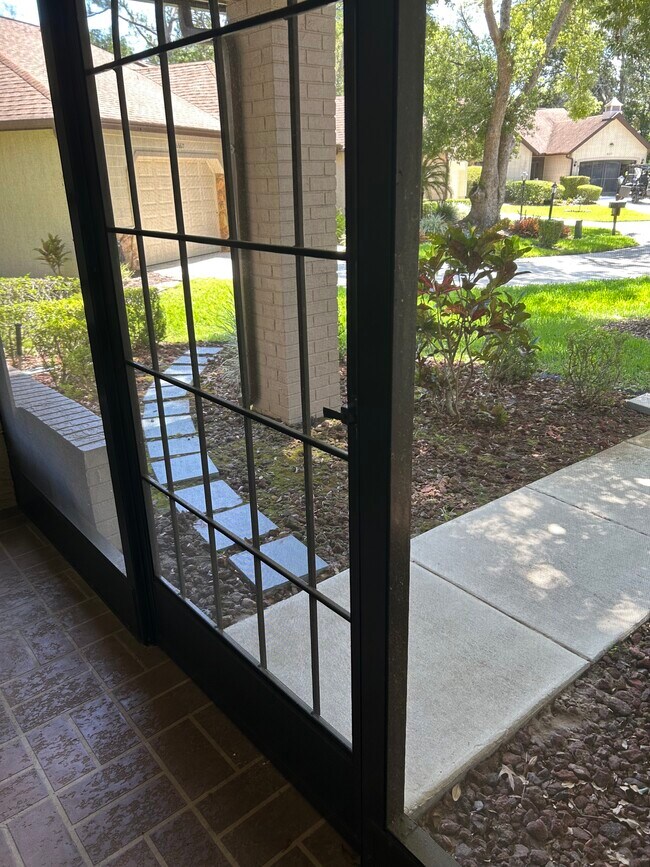 Building Photo - 6665 Water Oak Ct