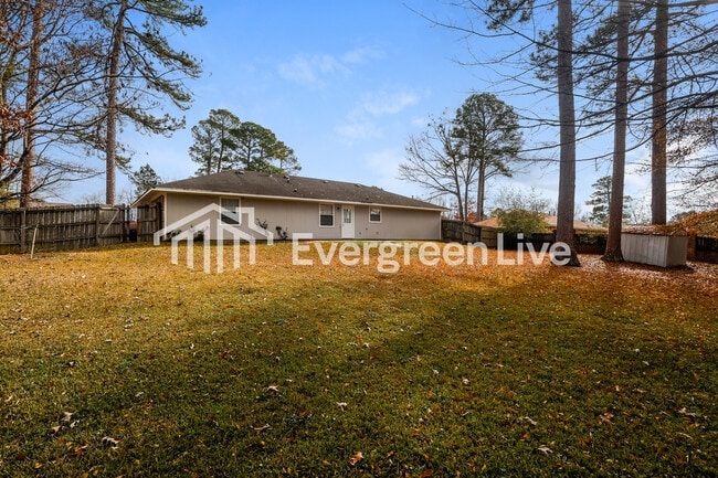 Building Photo - 6153 Floral Dr