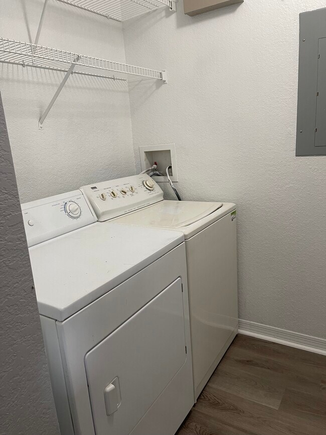 Building Photo - 839 Grand Regency Pointe