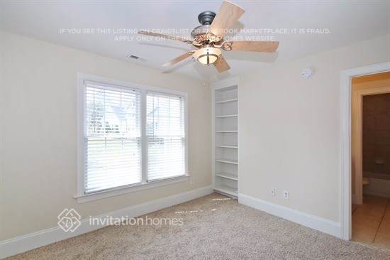 Building Photo - 137 Starwood Ln