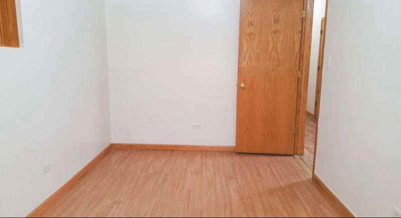 Building Photo - 1520 W Superior St