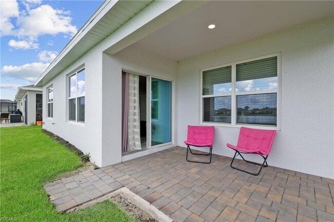 Building Photo - 2621 Table Coral Trl