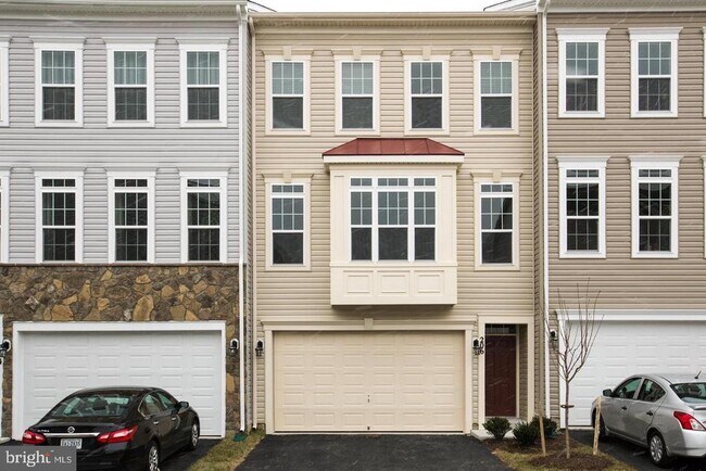 Building Photo - 206 Apsley Terrace