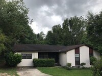 Building Photo - 4x2 large home for rent!