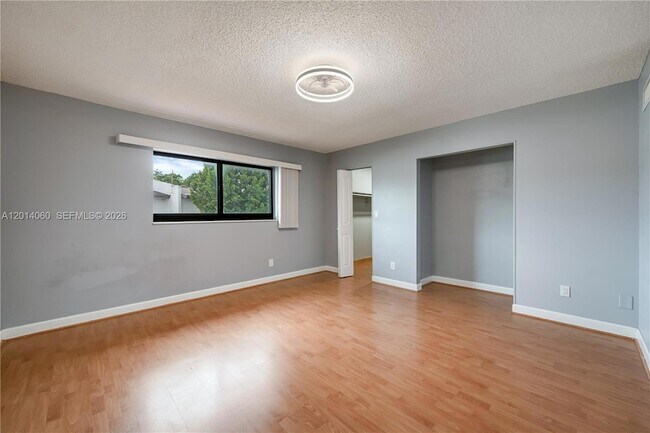 Building Photo - 6929 SW 110th Ave