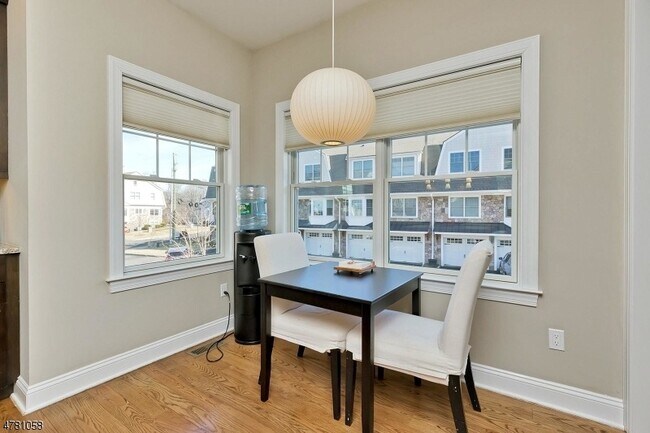 Building Photo - 1B Foley Pl