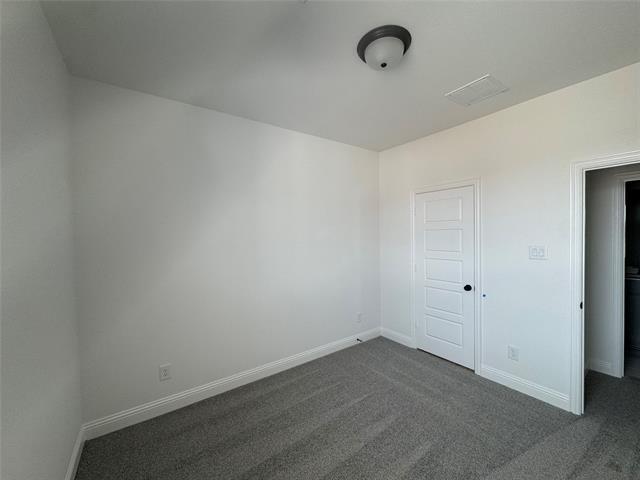 Building Photo - 833 Lennox Dr
