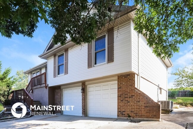 Building Photo - 2405 Bridger Dr