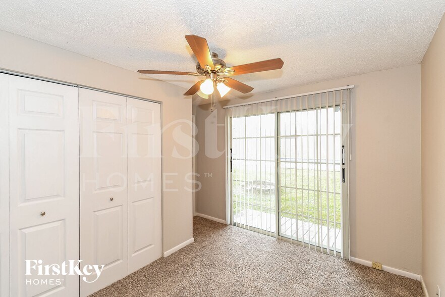 Building Photo - 878 Westgate Dr