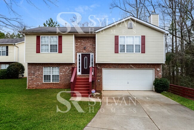 Building Photo - 2053 Oak Terrace Dr SE