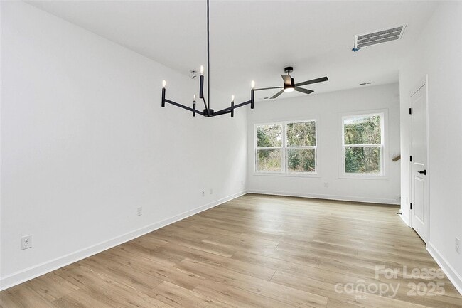 Building Photo - 3940 Hager Dr