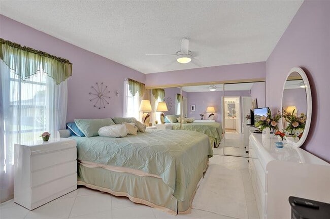 Building Photo - 5121 Lakefront Blvd