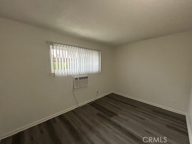 Building Photo - 37067 Bankside Dr