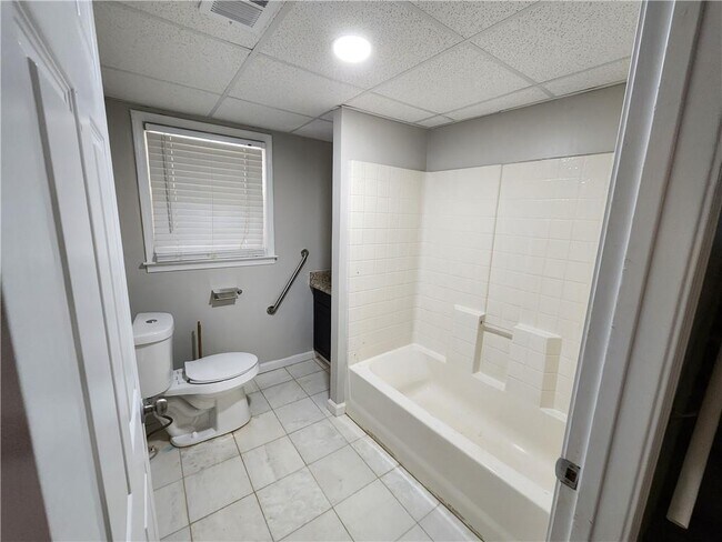 Building Photo - 3140 Kipling Dr
