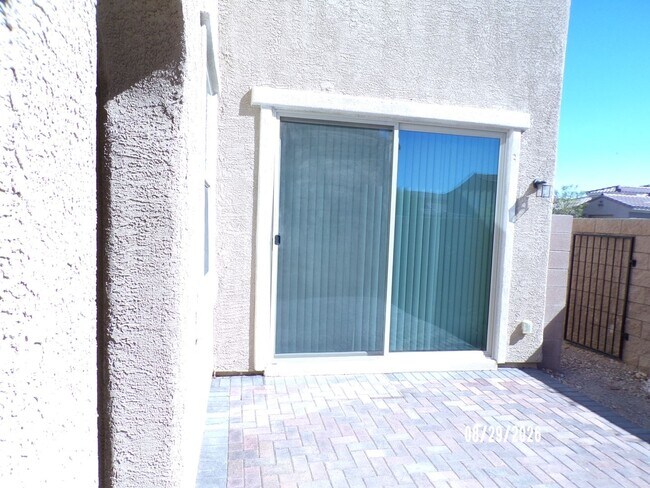Building Photo - 1051 Whitworth Ave