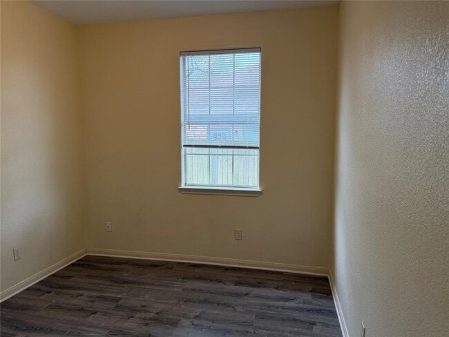 Building Photo - 1814 State Hwy 95