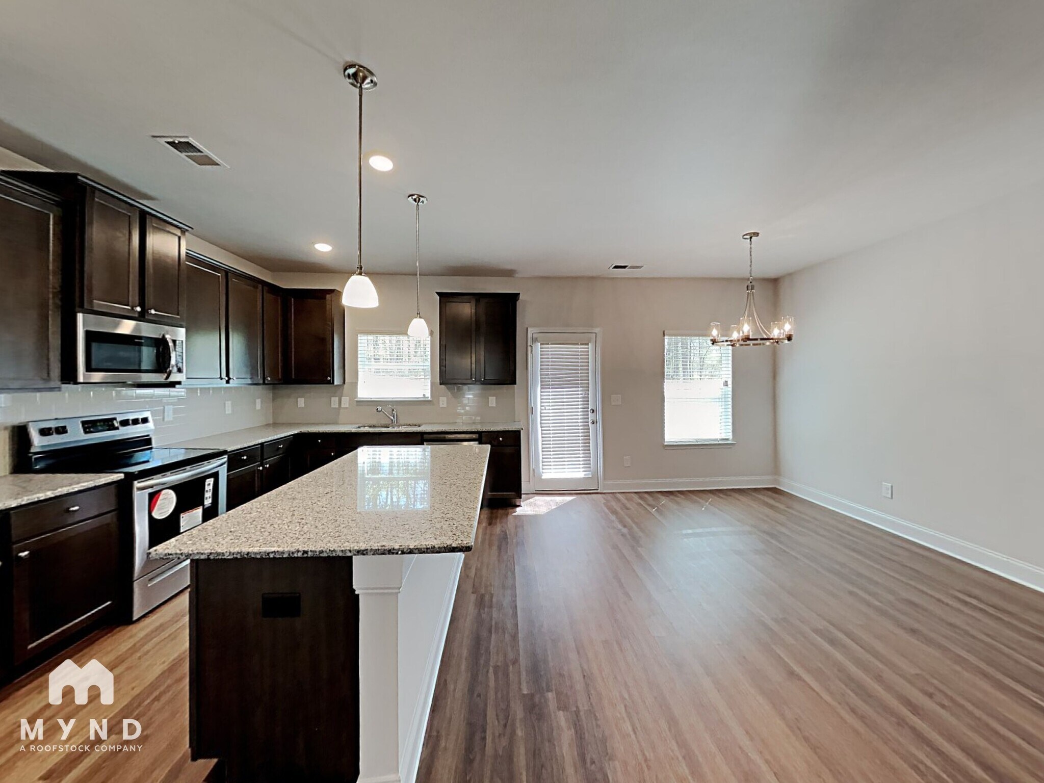 Building Photo - 10143 Benton Woods Dr
