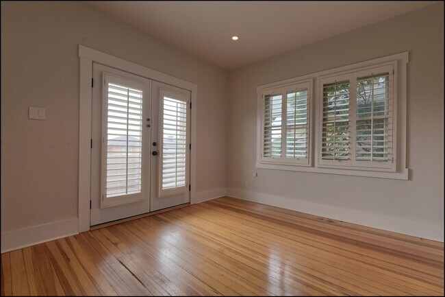 Building Photo - 1420 Hawthorne St