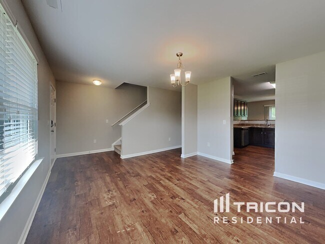 Building Photo - 314 Botanical Ct